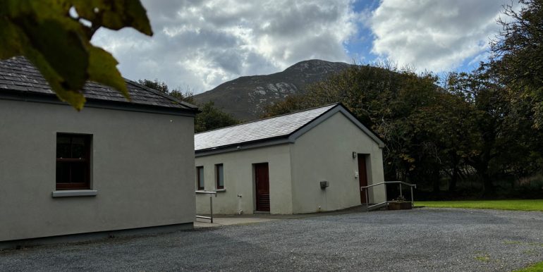 vacation rental for couples connemara kylemore (1)